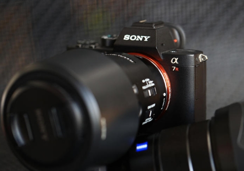 索尼 98新一系列 A7R II 原装手柄 16-35